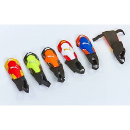 Щитки футбольные с защитой лодыжки PM FB-662A-M (пластик, EVA, l-20см, р-р М, цвета в ассортименте)